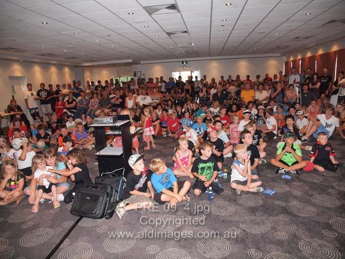 678x502 pixels (90K)